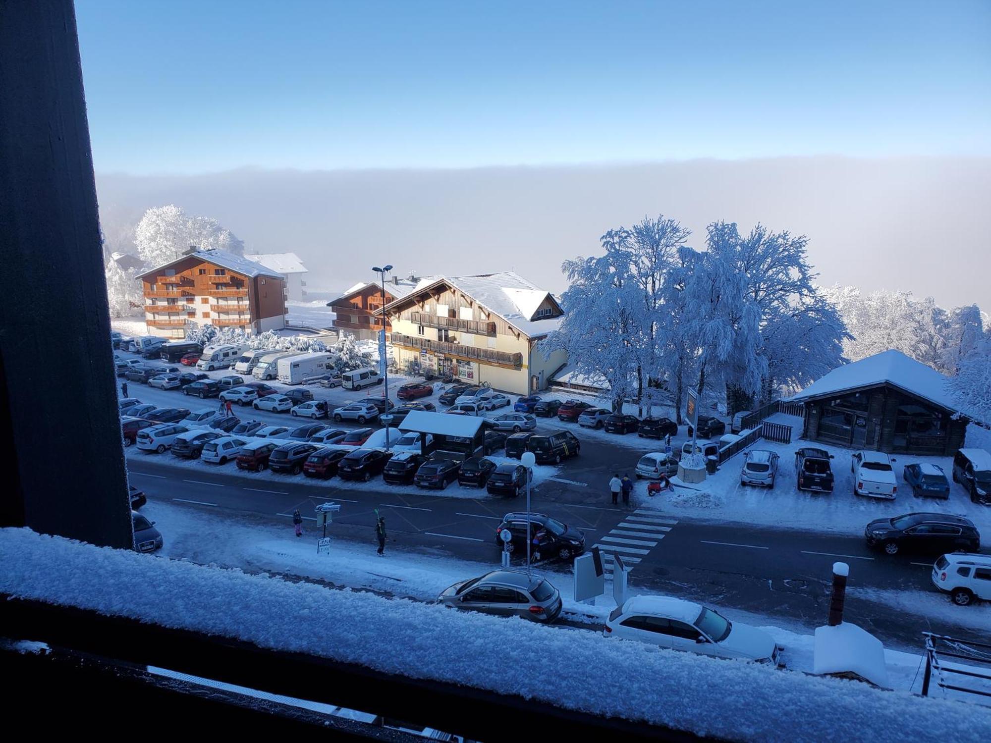 SUPERBE APPARTEMENT T2 3 ETOILES 40m2 PIED DES PISTES VUE SUR LE LAC Thollon-les-Memises Exterior foto